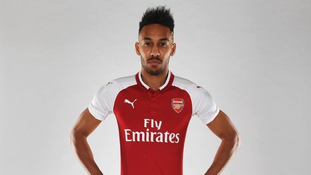Which shirt number will Aubameyang wear 