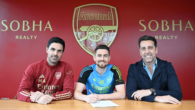 Jorginho signs new Arsenal contract