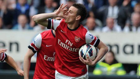 The 10 Best Moments From Arsenal's 2012-2013 Season - HowTheyPlay