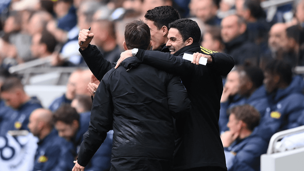 Mikel Arteta celebrates us scoring against Tottenham
